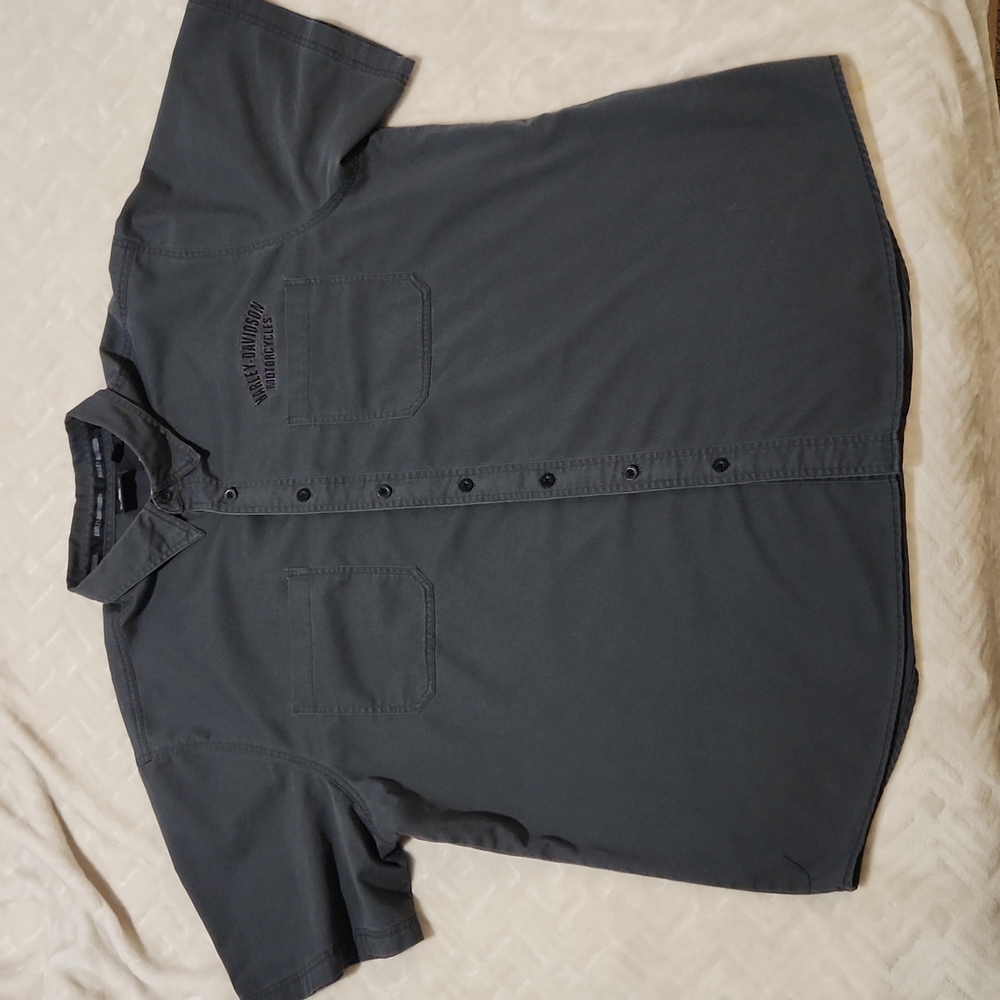 Harley Davidson men's button up short sleeve shirt